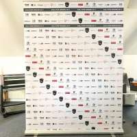 Rollup-Display als Sponsorenwand